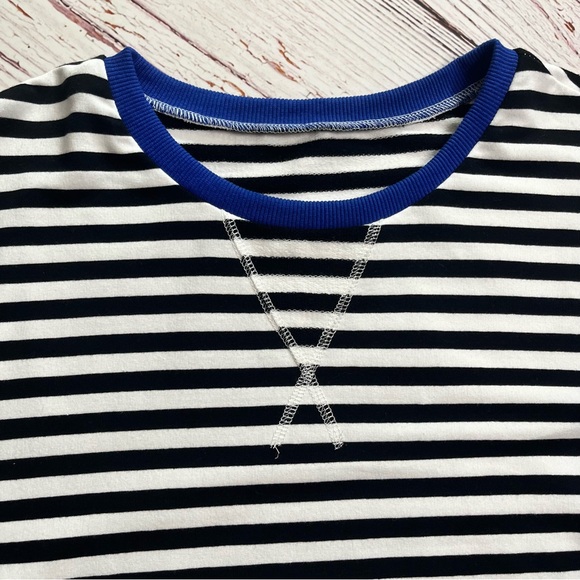 NWOT Striped Oversized Crewneck Top - Picture 8 of 9
